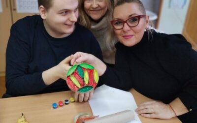 Toplina zajedništva u božićnoj radionici