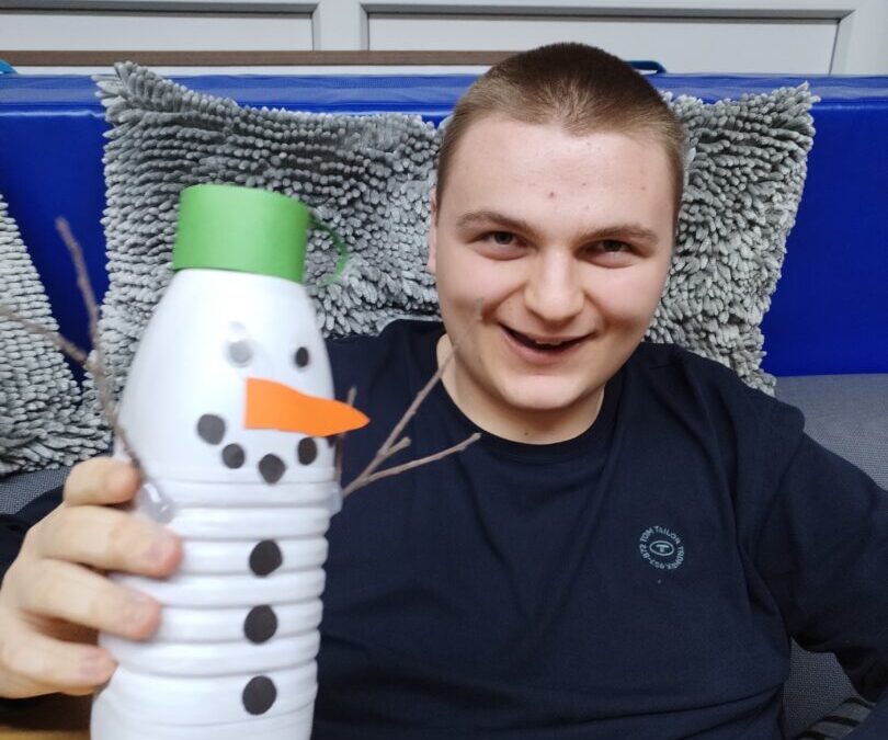 BOŽIĆNA ČAROLIJA IZ PRIRODNIH MATERIJALA